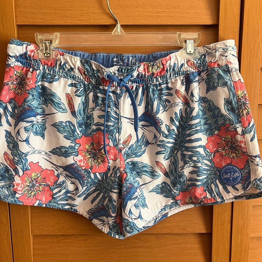 Salt Life Floral Athletic Shorts - Blue and Red